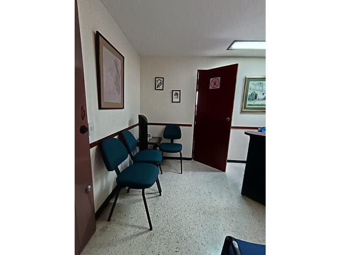 Oficina en venta en San Fernando Nuevo, Cali, 20 m² · foto 2 de 13
