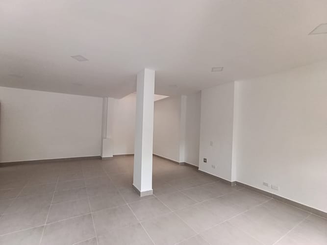 Local en arriendo en Laureles, Medellín, 60 m² · foto 3 de 20