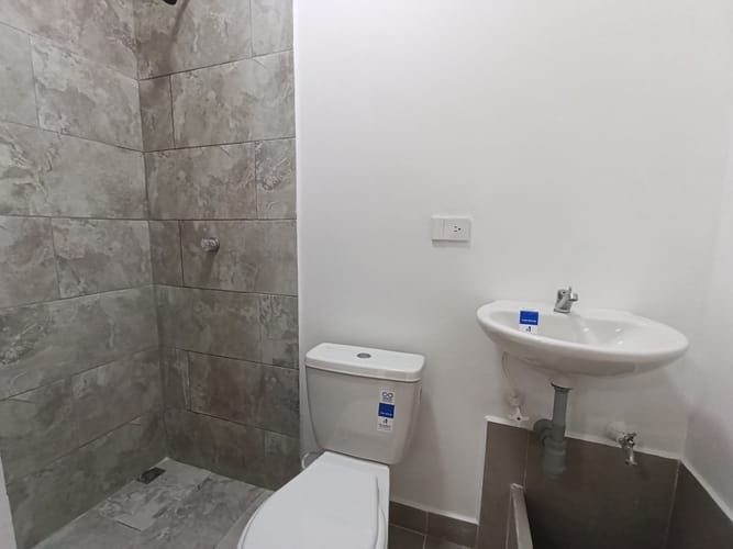 Local en arriendo en Laureles, Medellín, 60 m² · foto 19 de 20