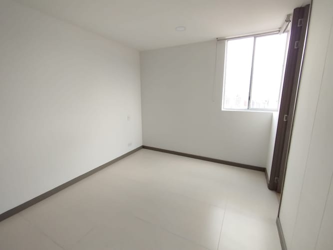Apartamento de 2 alcobas en arriendo en Las Lomitas, Sabaneta, 78 m² · foto 4 de 20