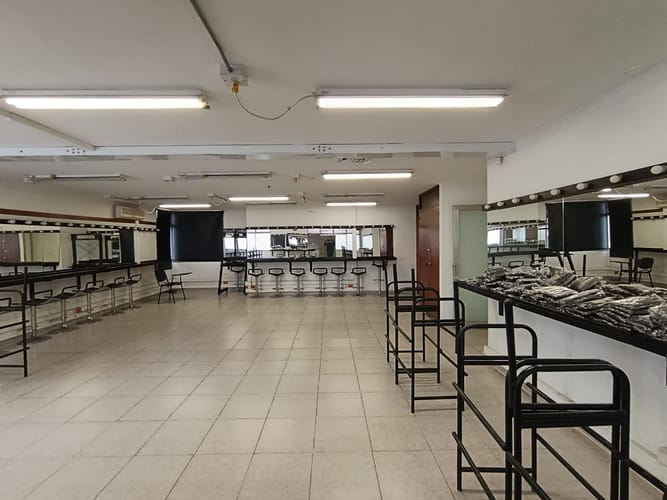 Local en arriendo en La Candelaria, Medellín, 1000 m² · foto 11 de 19