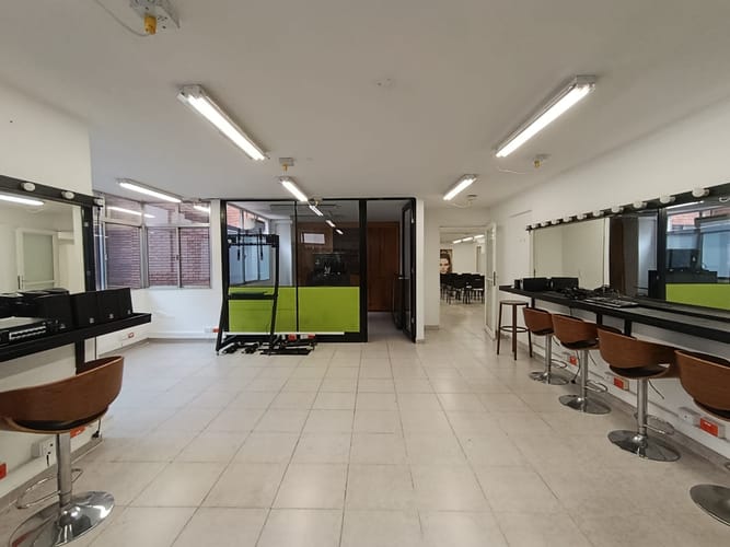 Local en arriendo en La Candelaria, Medellín, 1000 m² · foto 14 de 19