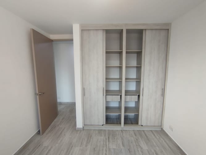 Apartamento de 3 alcobas en arriendo en Belén, Medellín, 93 m² · foto 9 de 18