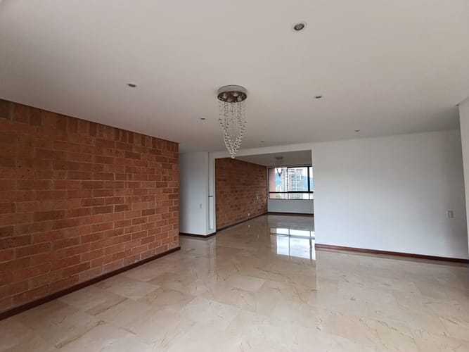Apartamento de 3 alcobas en arriendo en El Poblado, Medellín, 170 m² · foto 4 de 20