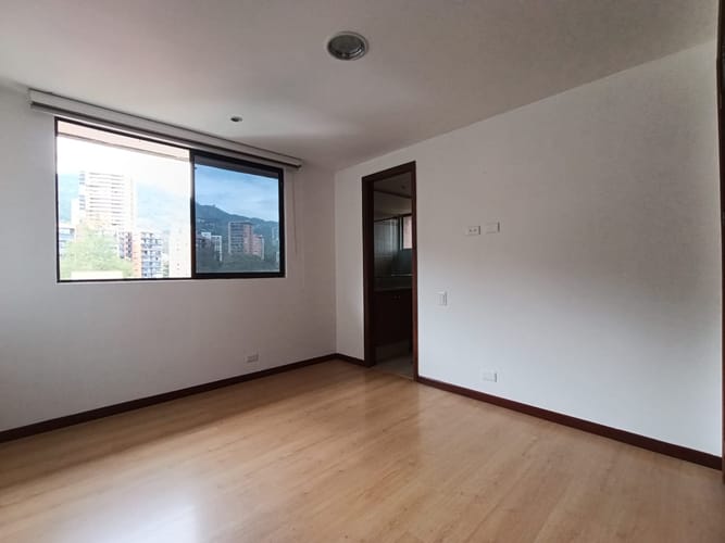 Apartamento de 3 alcobas en arriendo en El Poblado, Medellín, 170 m² · foto 11 de 20