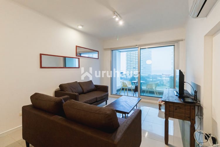 ALQUILER APARTAMENTO DOS DORMITORIOS PUNTA DEL ESTE EDIFICIO WIND TOWER · Foto 4