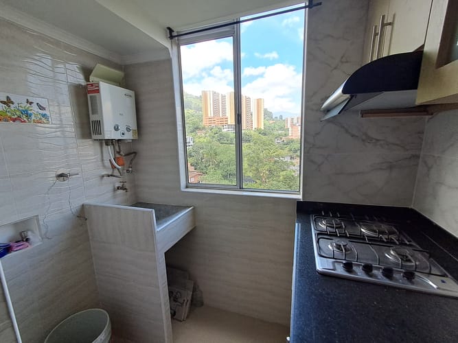 Apartamento de 3 alcobas en arriendo en El Salado, Envigado, 52 m² · foto 4 de 20