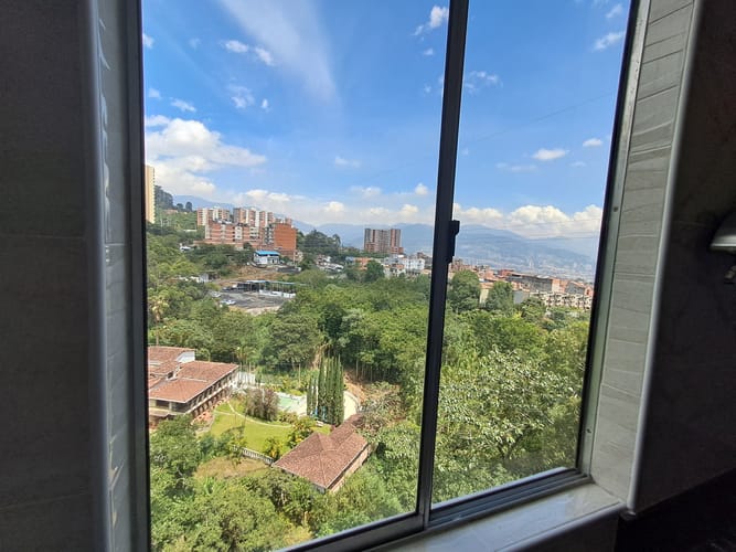 Apartamento de 3 alcobas en arriendo en El Salado, Envigado, 52 m² · foto 6 de 20