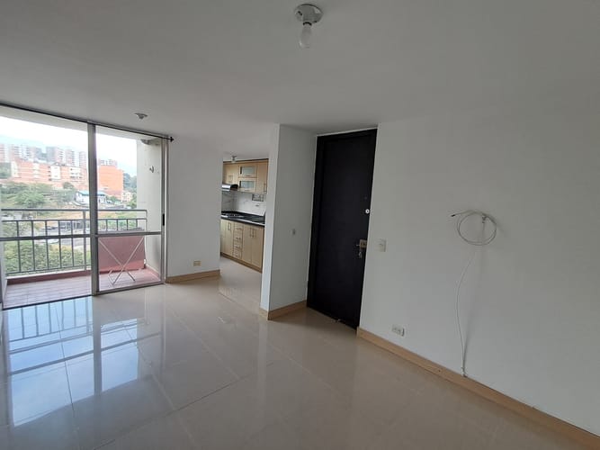 Apartamento de 3 alcobas en arriendo en El Salado, Envigado, 52 m² · foto 9 de 20