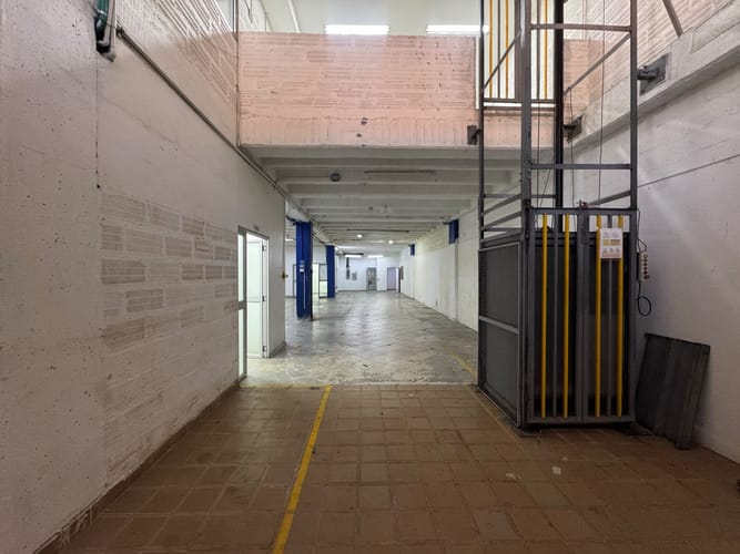 Bodega en arriendo en Mayorca, Sabaneta, 750 m² · foto 15 de 20