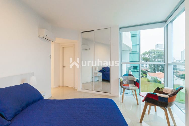 ALQUILER APARTAMENTO DOS DORMITORIOS PUNTA DEL ESTE EDIFICIO WIND TOWER · Foto 8