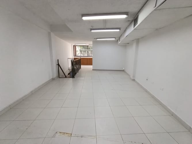 Oficina en arriendo en Cristo Rey, Medellín, 96 m² · foto 4 de 16