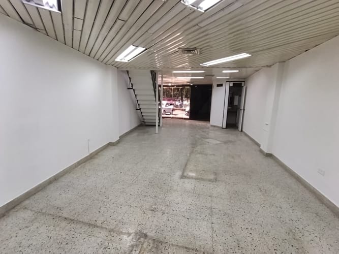 Oficina en arriendo en Cristo Rey, Medellín, 96 m² · foto 7 de 16