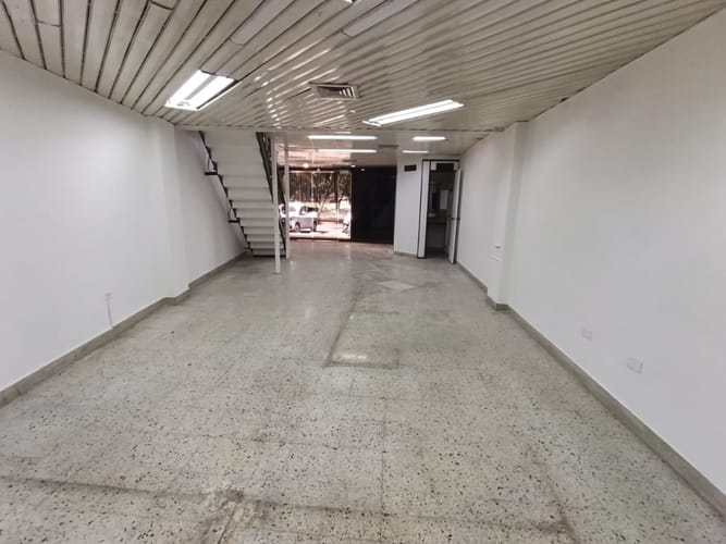 Oficina en arriendo en Cristo Rey, Medellín, 96 m² · foto 8 de 16