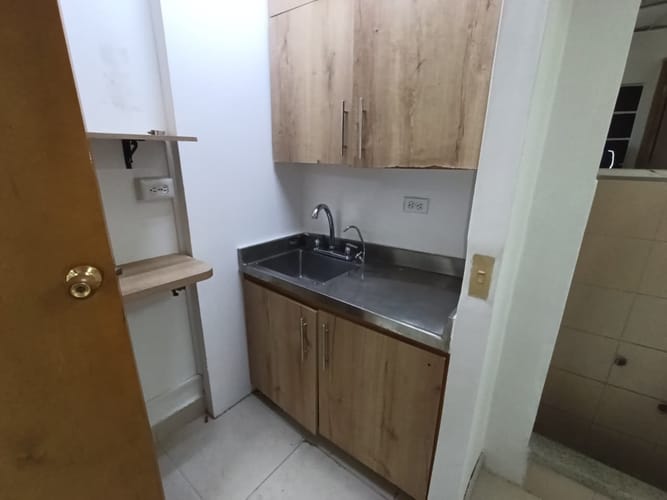 Oficina en arriendo en Cristo Rey, Medellín, 96 m² · foto 10 de 16