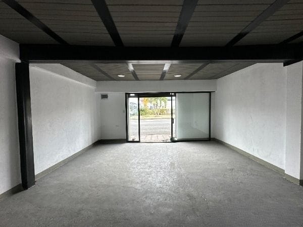 Local en arriendo en Caribe, Medellín, 36 m² · foto 9 de 10