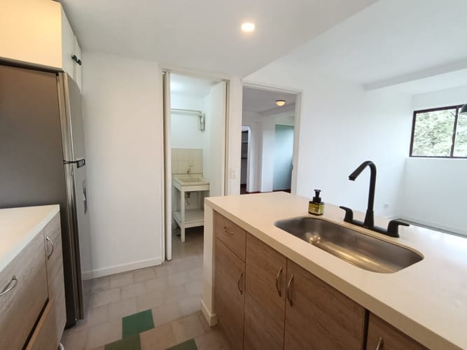 Apartamento de 1 alcoba en arriendo en El Poblado, Medellín, 75 m² · foto 14 de 20