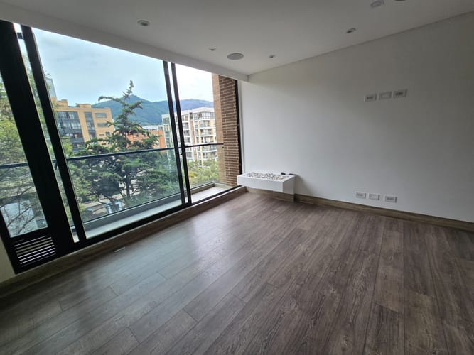 Apartamento de 1 alcoba en arriendo en Chicó Navarra, Bogotá, 60 m² · foto 16 de 24