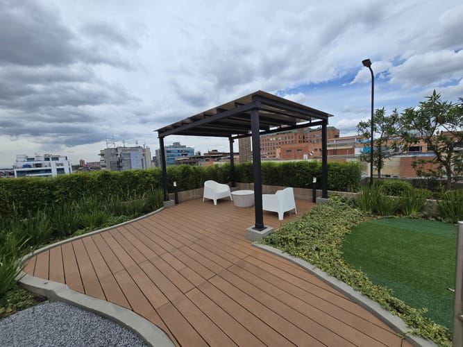 Apartamento de 1 alcoba en arriendo en Chicó Navarra, Bogotá, 60 m² · foto 23 de 24