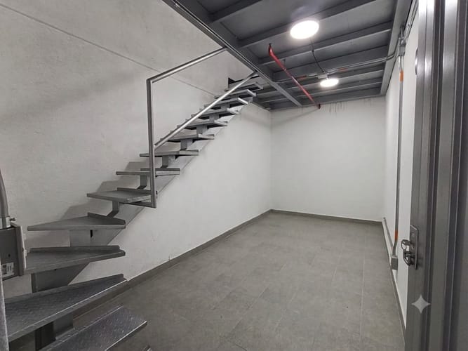 Oficina en arriendo en Loma Del Escobero, Envigado, 28 m² · foto 5 de 13