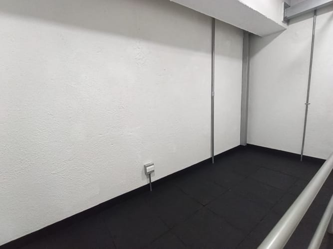 Oficina en arriendo en Loma Del Escobero, Envigado, 28 m² · foto 10 de 13