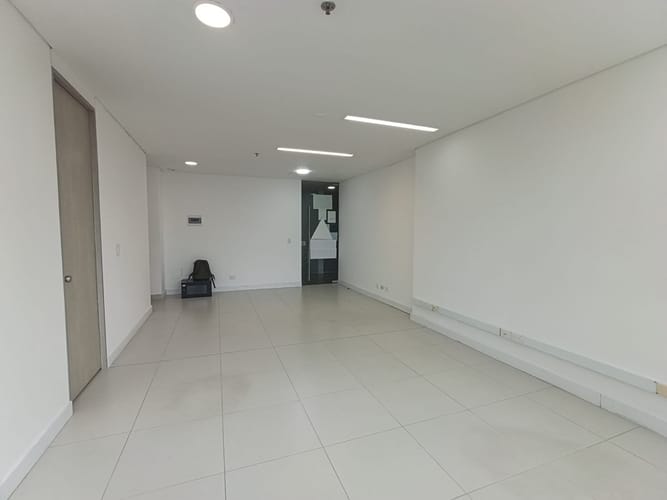 Oficina en arriendo en Playas De Maria, Sabaneta, 37 m² · foto 4 de 11