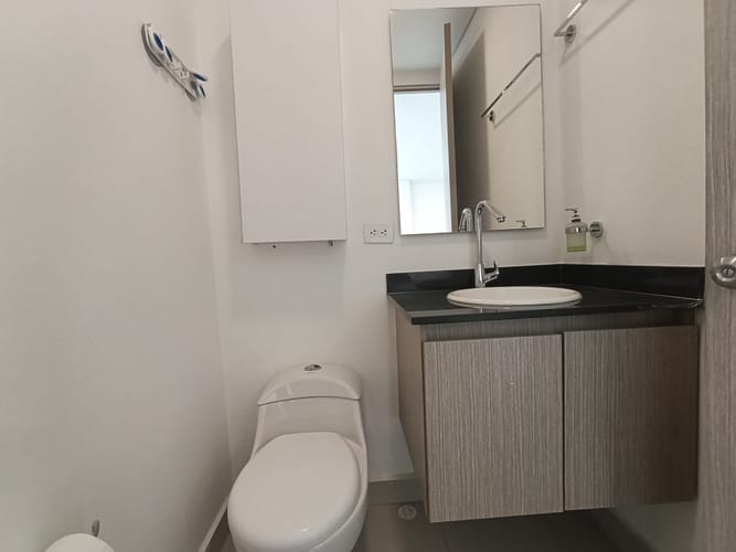 Oficina en arriendo en Playas De Maria, Sabaneta, 37 m² · foto 10 de 11