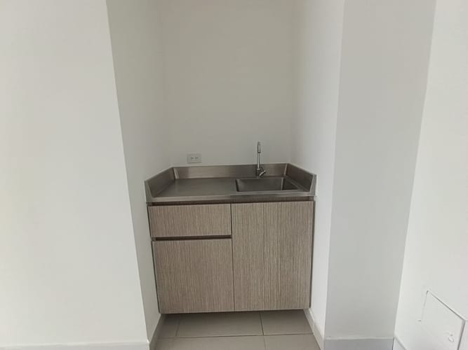 Oficina en arriendo en Playas De Maria, Sabaneta, 37 m² · foto 11 de 11