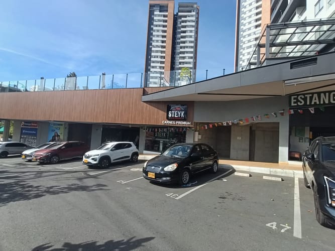 Local en arriendo en Los Colegios, Rionegro, 24 m² · foto 2 de 14