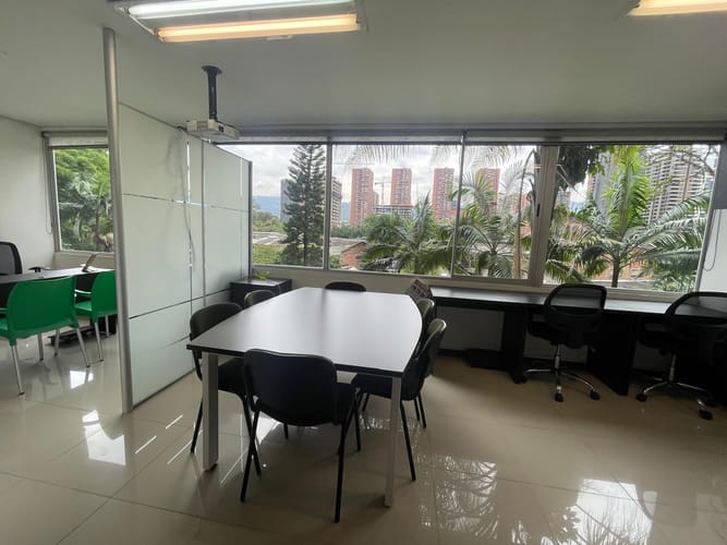 Oficina en arriendo en El Poblado, Medellín, 30 m² · foto 5 de 13