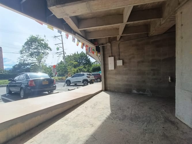 Local en arriendo en Los Colegios, Rionegro, 24 m² · foto 8 de 14