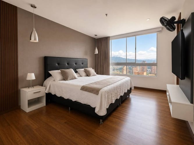 Apartamento de 3 alcobas en arriendo en El Tesoro, Medellín, 175 m² · foto 19 de 22