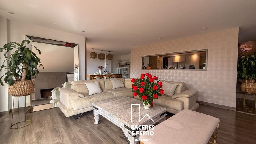 Apartamento de 3 alcobas en venta en Santa Ana Oriental, Bogotá, 175 m² · foto 4 de 24