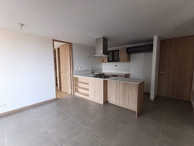 Apartamento de 3 alcobas en arriendo en Rionegro, 75 m² · foto 2 de 16