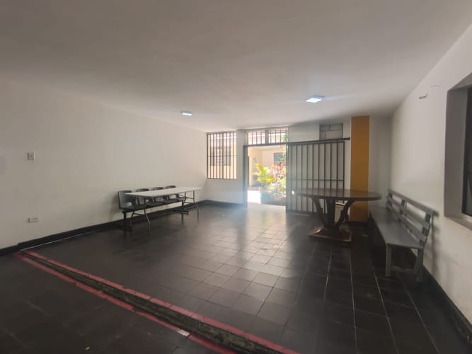 Local en arriendo en Villa Nueva, Medellín, 220 m² · foto 6 de 17
