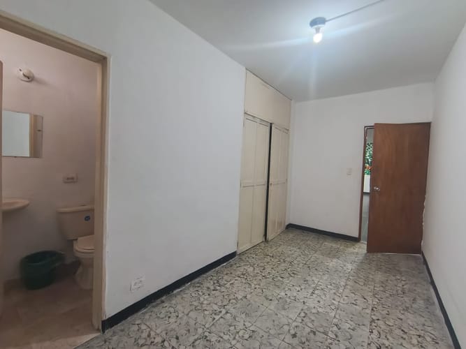 Local en arriendo en Villa Nueva, Medellín, 220 m² · foto 12 de 17