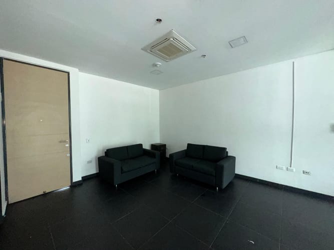 Oficina en arriendo en El Poblado, Medellín, 51 m² · foto 8 de 10