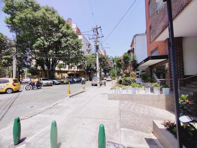 Local en arriendo en Laureles, Medellín, 20 m² · foto 11 de 11