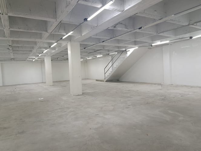 Bodega en arriendo en Suramérica, Itagüí, 400 m² · foto 7 de 13