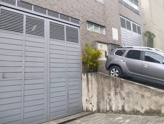 Bodega en arriendo en Suramérica, Itagüí, 400 m² · foto 10 de 13