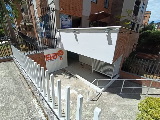 Local en arriendo en La Pilarica, Medellín, 285 m² · foto 4 de 20