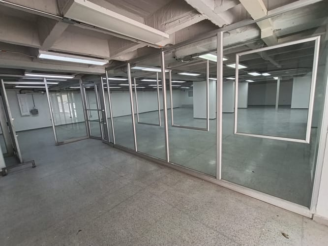 Local en arriendo en La Pilarica, Medellín, 285 m² · foto 6 de 20