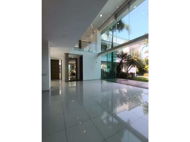 Casa de 4 alcobas en venta en Las Ceibas, Cali, 699 m² · foto 8 de 24