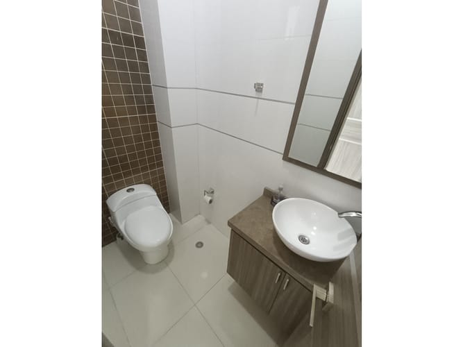 Casa de 4 alcobas en venta en Las Ceibas, Cali, 699 m² · foto 11 de 24