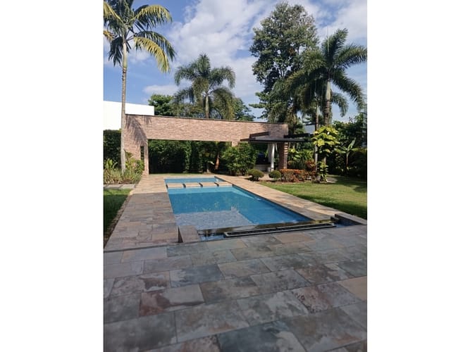 Casa de 4 alcobas en venta en Las Ceibas, Cali, 699 m² · foto 17 de 24