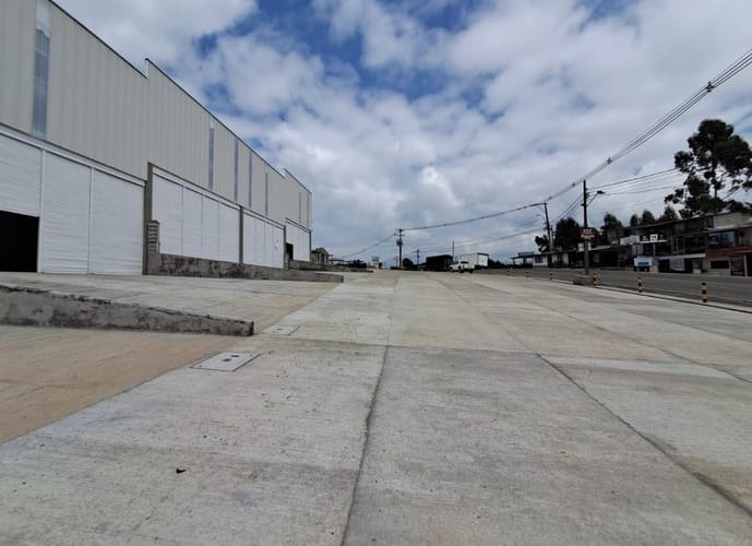 Bodega en arriendo en Hato Viejo, Bello, 600 m² · foto 2 de 10