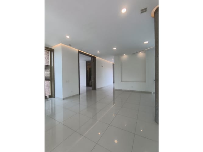 Casa de 4 alcobas en venta en Las Ceibas, Cali, 699 m² · foto 19 de 24