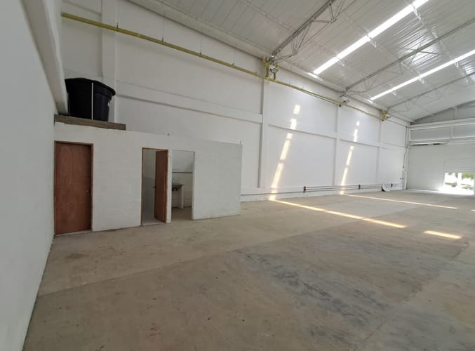 Bodega en arriendo en Hato Viejo, Bello, 600 m² · foto 5 de 10