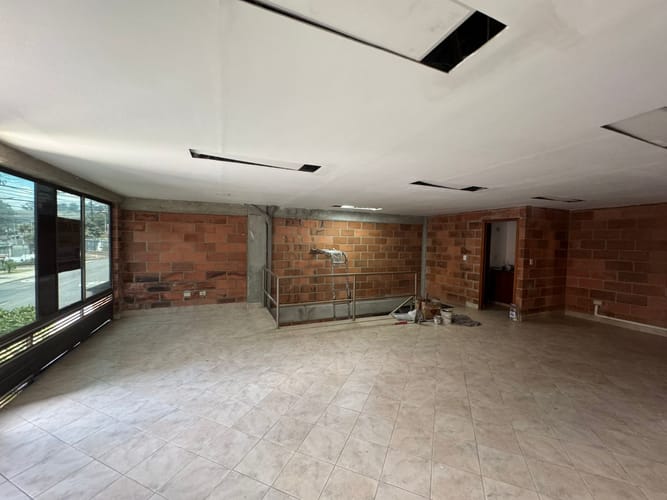 Bodega en arriendo en La Ceja, 735 m² · foto 2 de 13