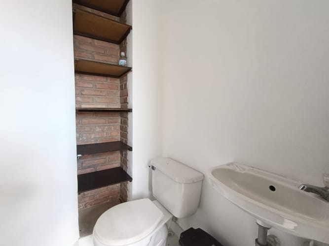 Apartamento de 3 alcobas en arriendo en Castropol, Medellín, 80 m² · foto 6 de 17